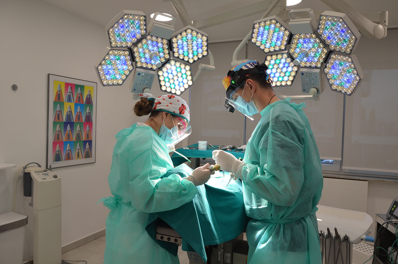 kako se ugrađuju zygoma implantati